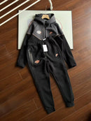 Syna World x Nike Tech Fleece - Conjunto