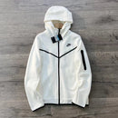 Nike Tech Fleece Windrunner “Triple white”